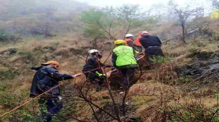 Jammu & Kashmir: 10 people dead after cab plunges into gorge in Ramban 8 Hello Uttarakhand News »