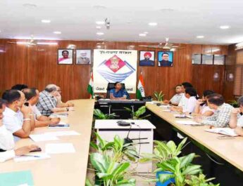 Uttarakhand: मुख्य सचिव राधा रतूड़ी ने जाली प्रमाण-पत्रों के मामलों में कड़ी कार्यवाही के दिए निर्देश, आम जनता के लिए जन्म-मृत्यु पंजीकरण की प्रक्रिया अत्यन्त सरल बनाने के भी निर्देश जारी 3 Hello Uttarakhand News »