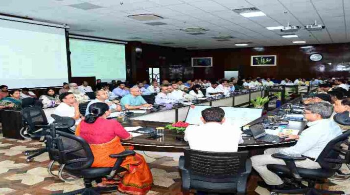 Uttarakhand: सीएम हेल्पलाईन पर लंबित शिकायतों का आगामी 15 दिनों में सकारात्मक निवारण किया जाए, पिछले एक माह से सीएम हेल्पलाईन पर लॉगिन न करने वाले अधिकारियों पर कारवाई की जाए-मुख्यमंत्री 2 Hello Uttarakhand News »