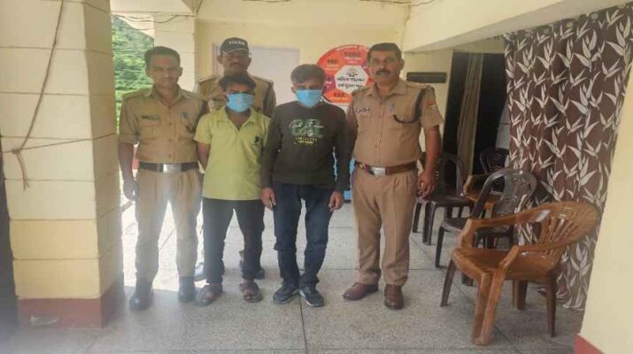 Tehri Garhwal Lambgaon: नाबालिग को भगाने वाले अभियुक्त फरीदाबाद हरियाणा से गिरफ्तार, बाप बेटा बहला फुसलाकर ले गए थे अलीगढ़ 2 Hello Uttarakhand News »