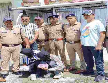 पिथौरागढ़ पुलिस को मिली बड़ी सफलता, चोरी की घटना को अंजाम देने वाले 02 अभियुक्तों को चोरी के सामान (लगभग 07 तोला सोना व 5050 रूपए नकद) सहित किया गिरफ्तार 5 Hello Uttarakhand News »