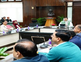 उत्तराखंड में विकास की नई पहल: वैडिंग डेस्टिनेशन, नाइट लैंडिंग, और शहरी विकास पर जोर