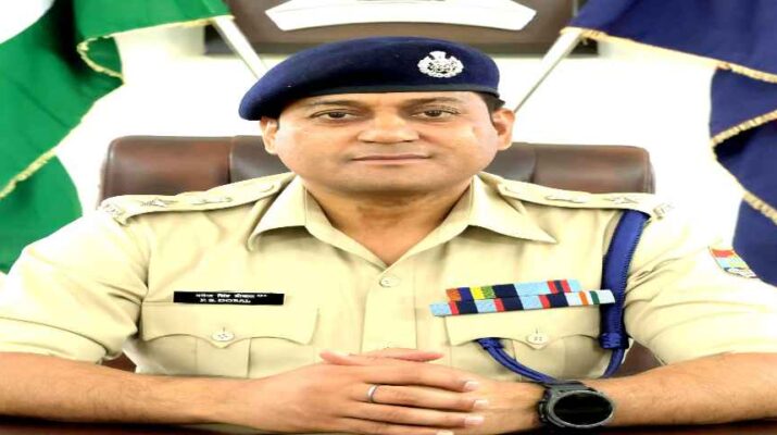 राजकीय शोक के दौरान कार्यक्रम आयोजित करना पड़ा भारी, DIT यूनिवर्सिटी प्रबंधन पर मुकदमा दर्ज 1 Hindi News Bharat &raquo;